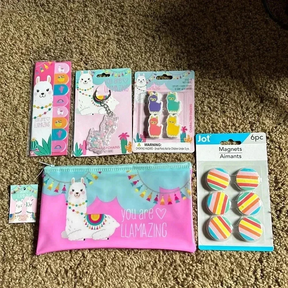 Llama love pencil‎ bag, keychain, magnets school set